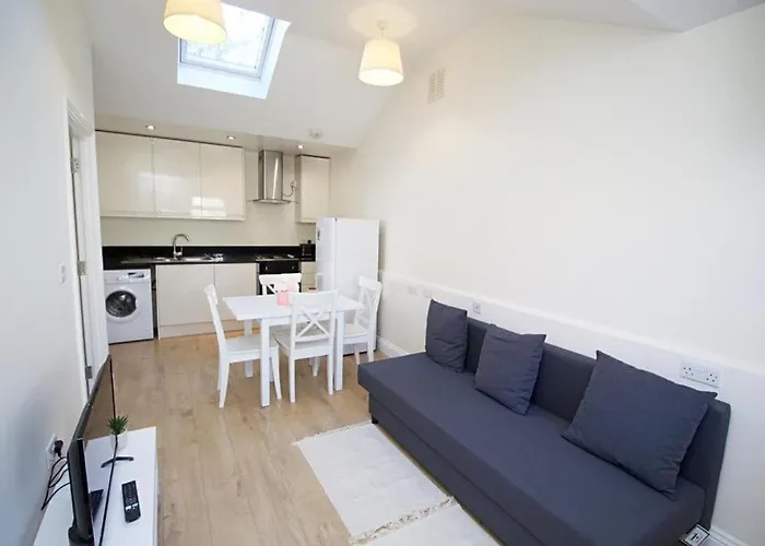 Lovely 1-Bedroom Flat In London Near Blackhorse Rd